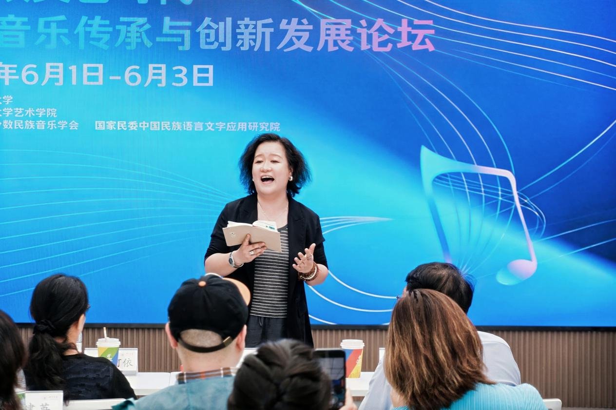 中央歌剧院歌剧团阮余群团长