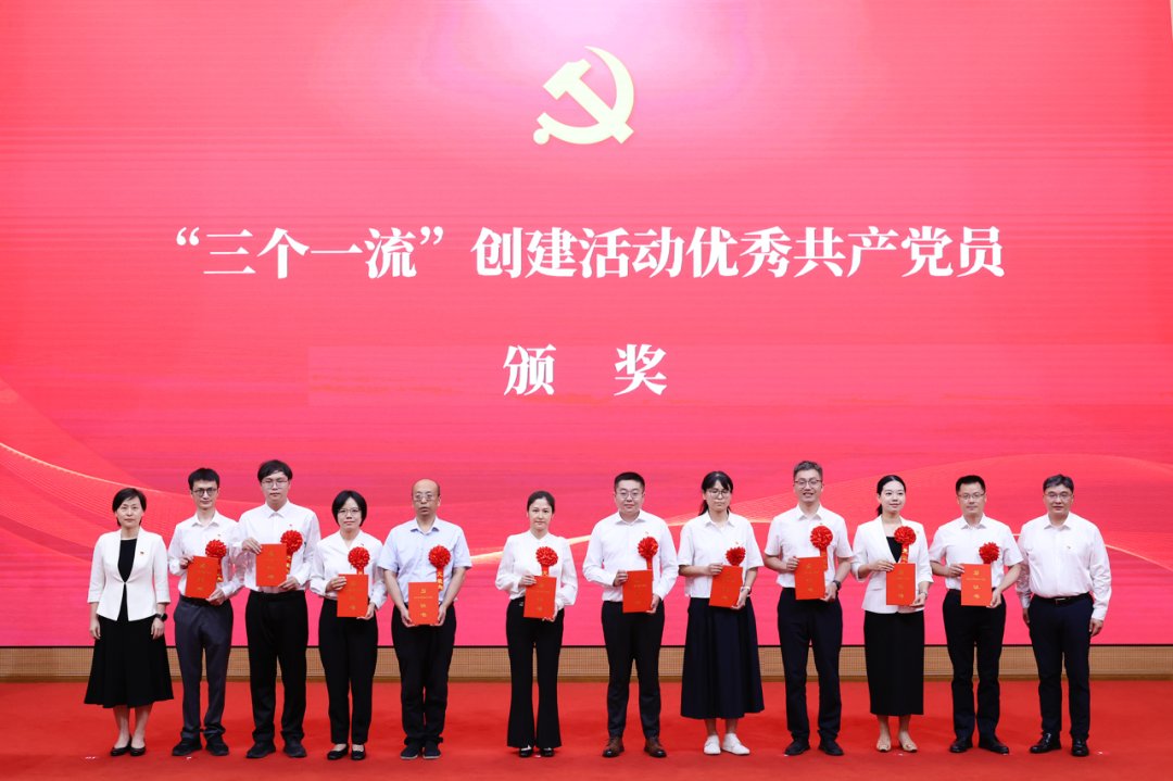 贝博ballbet艾佛森出任欧冠联赛